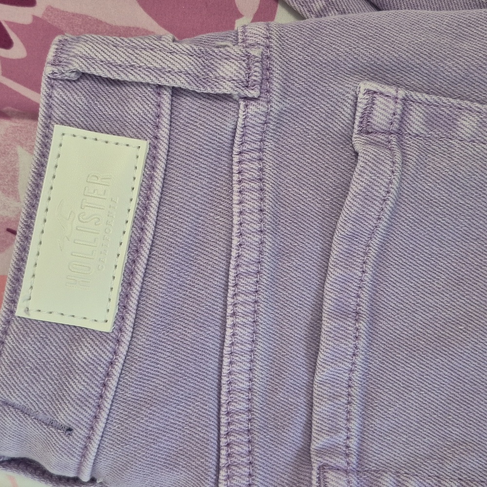 Hollister Purple Ultra High Rise Mom Jeans Straight Leg Size 0 S - Picture 3 of 5